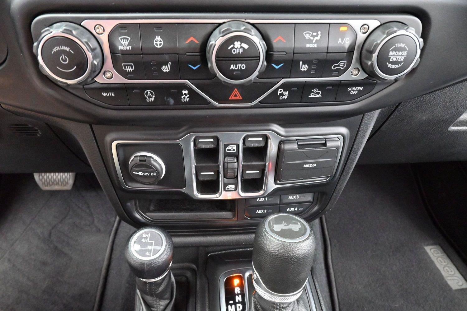 Used 2022 Granite Crystal Metallic Clearcoat Jeep Unlimited Sport Altitude image 22