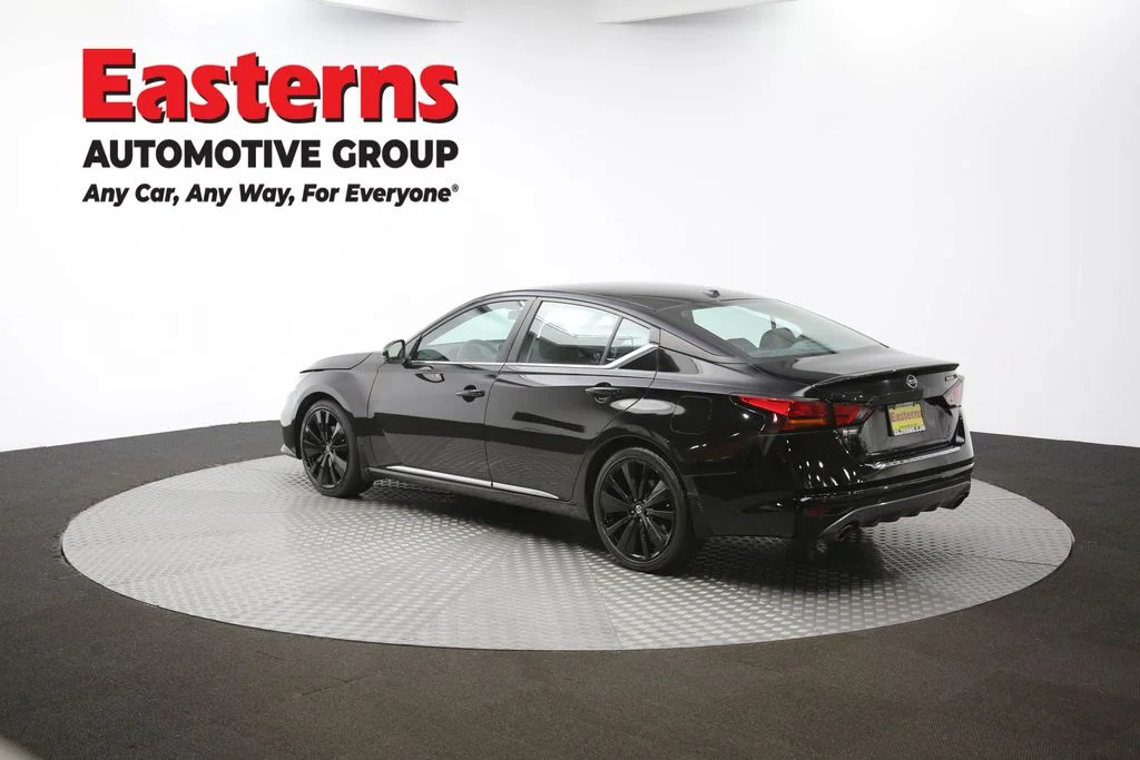 Used 2022 Black Nissan 2.5 SR image 61