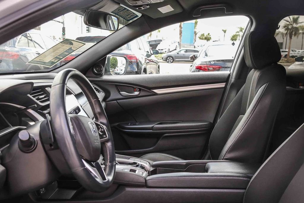Used 2019 Lunar Silver Metallic Honda Sport image 17