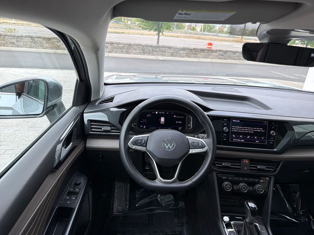 2024 Volkswagen Taos SEL - Photo 16