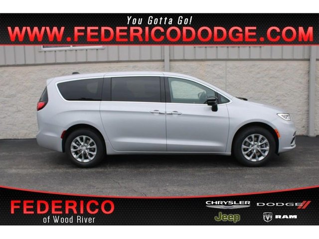 2026 Chrysler Pacifica Select AWD