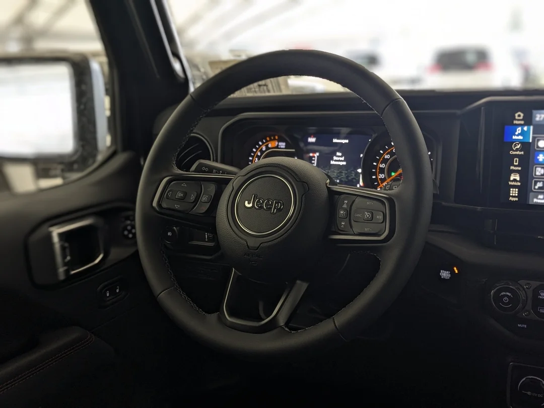 New 2026 Black Jeep Rubicon - - 4x4 - Nappa Leather - Convenience Grp - Safety Grp - 3-Piece Hardtop & More! image 15
