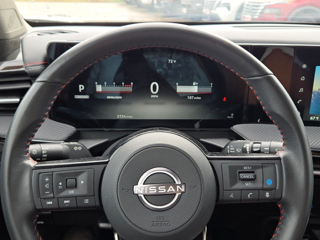 Certified Used 2025 White Nissan SR image 29