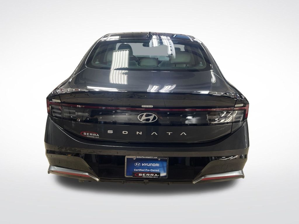 Used 2024 Gray Hyundai SEL image 5