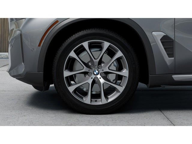 New 2026 Skyscraper Grey Metallic BMW xDrive40i image 7