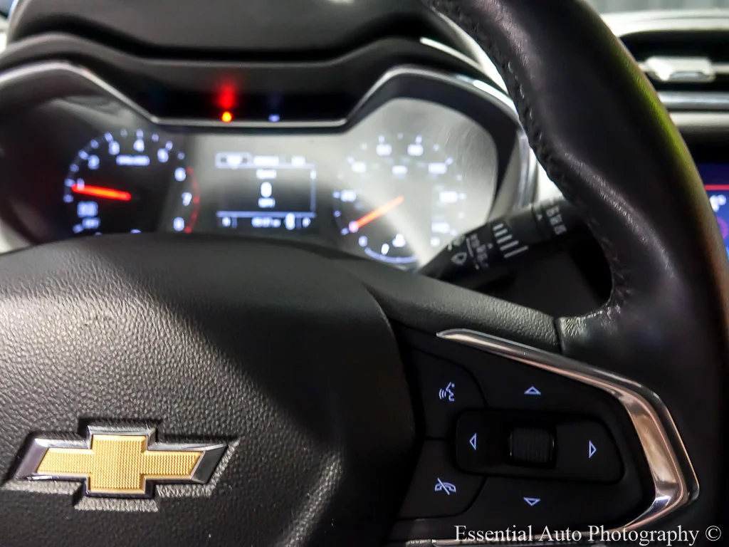 Used 2023 BLUE GLOW METALLIC Chevrolet ACTIV image 17