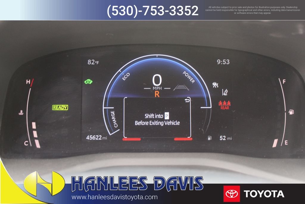 Used 2025  Toyota LE image 27