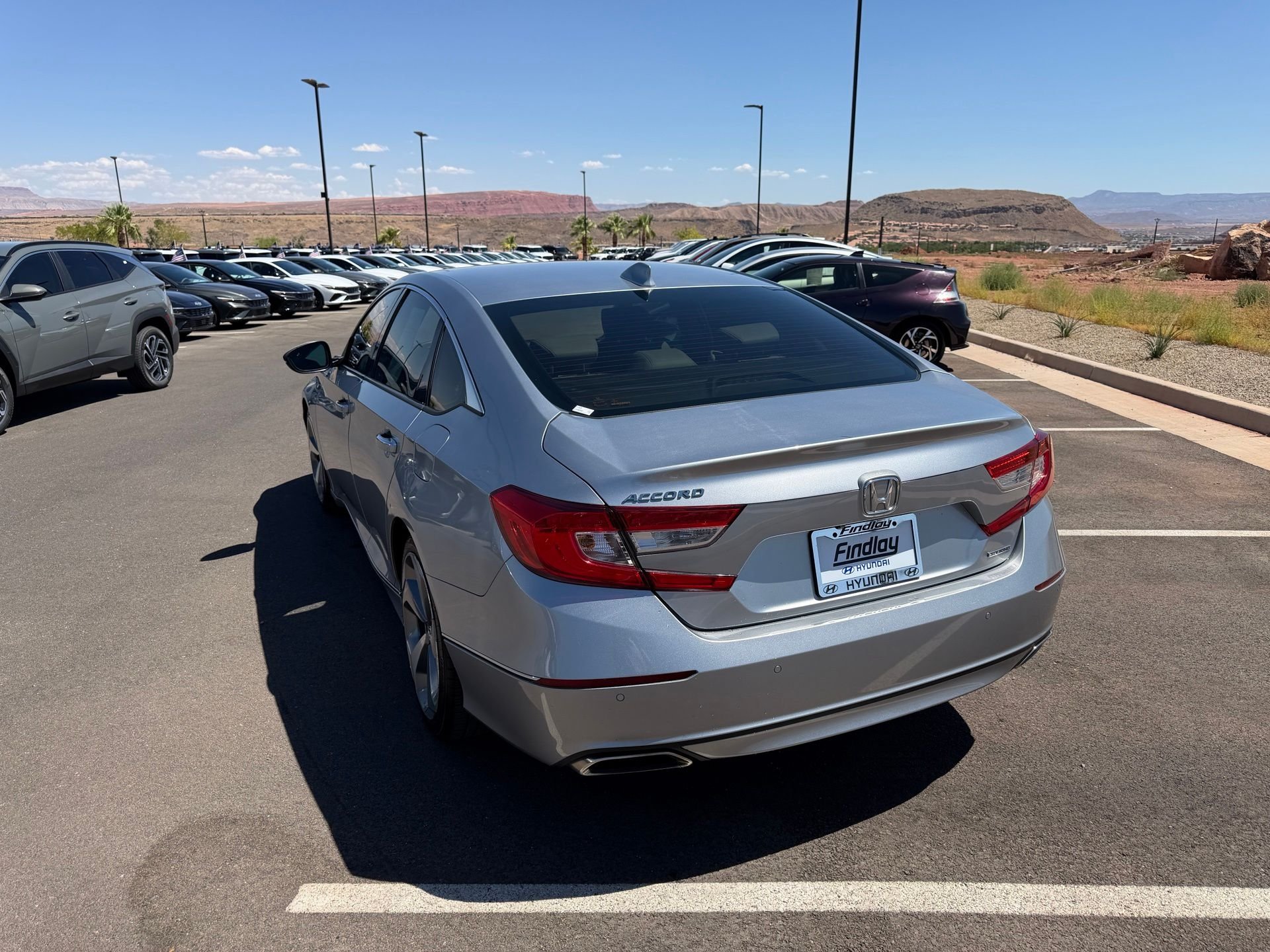 Used 2018 Silver Honda Touring image 9