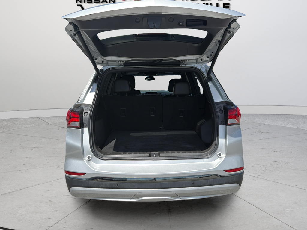 Used 2022 Silver Chevrolet RS image 15