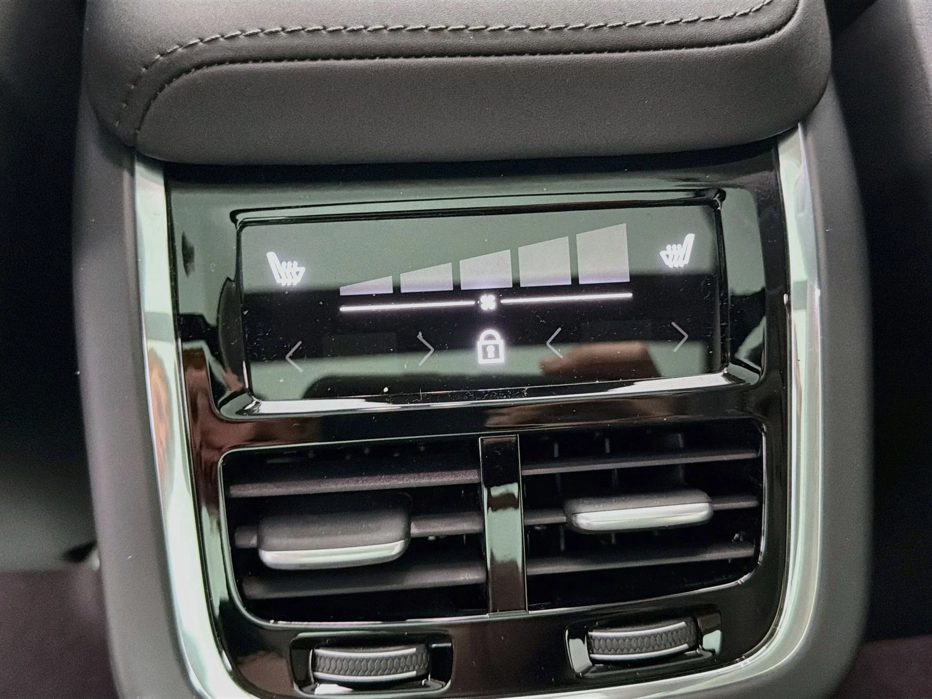 New 2026 Crystal White Volvo Ultra image 27