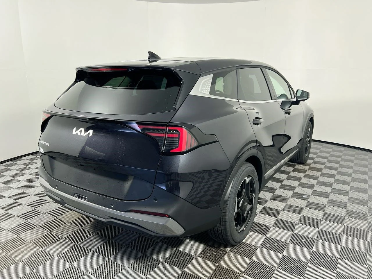 New 2026 Panthera Metal Kia EX image 3
