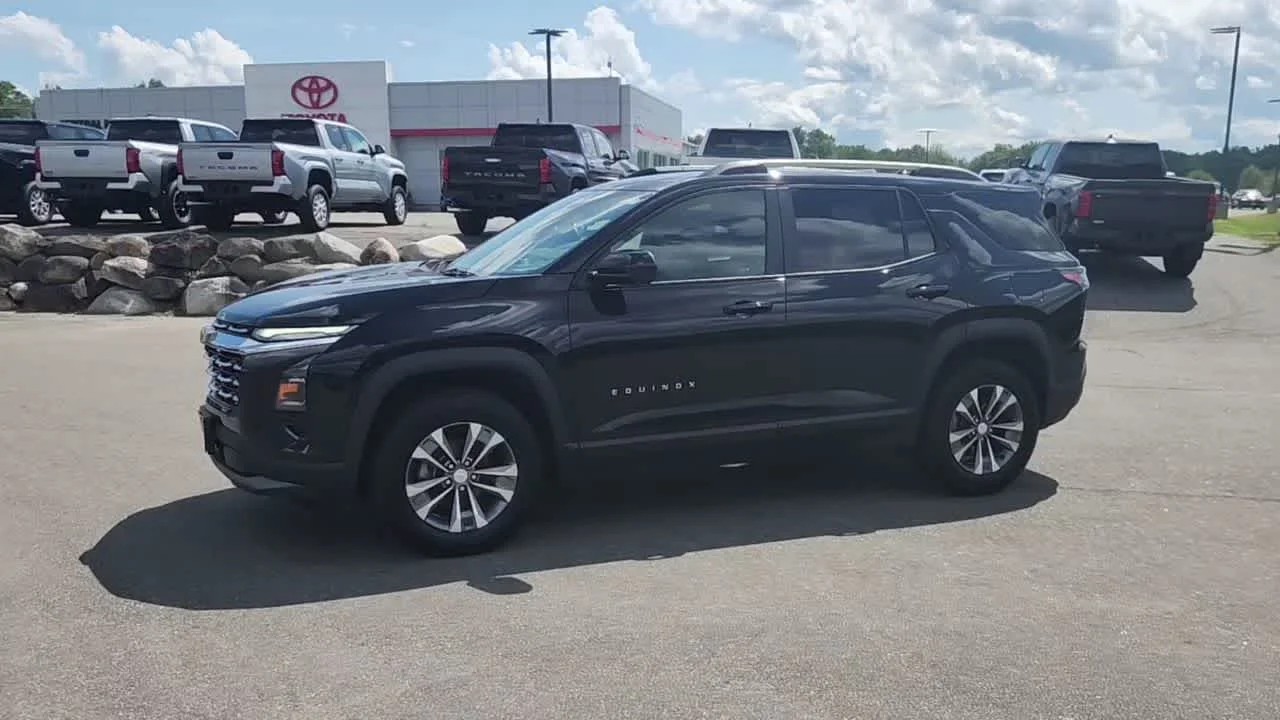 Used 2025 Mosaic Black Metallic Chevrolet AWD LT image 5