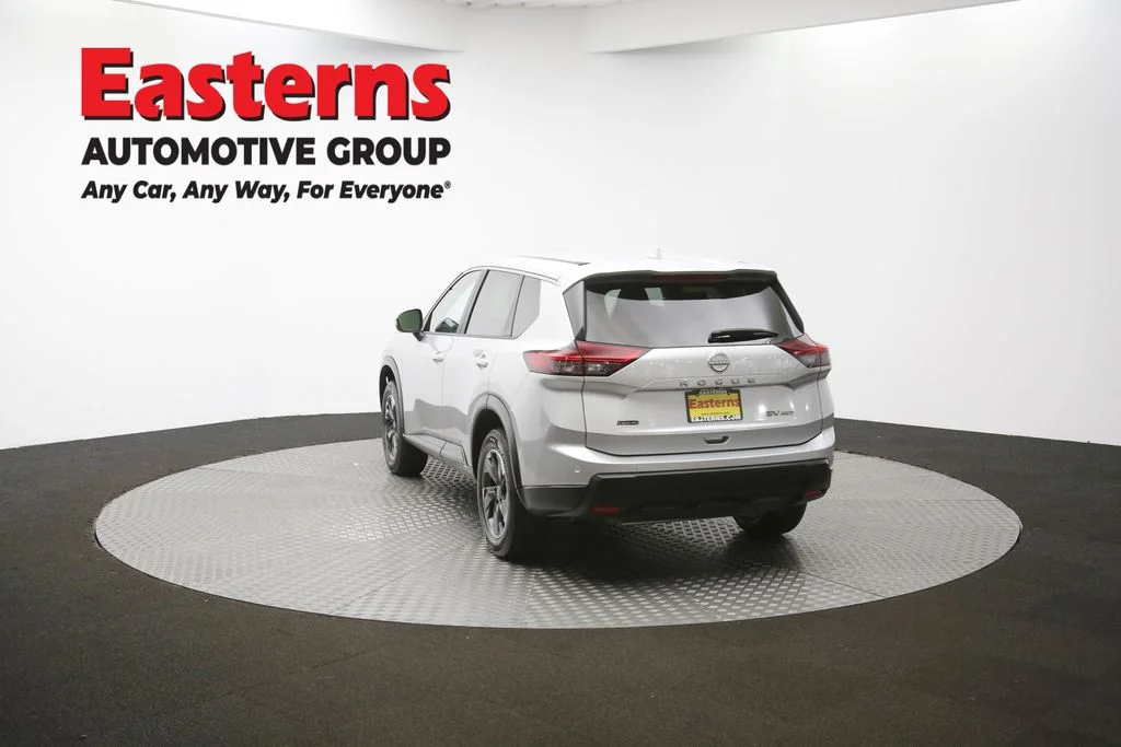 Used 2024 Silver Nissan SV image 65