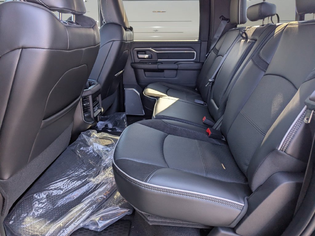 New 2026 Diamond Black Crystal Pearl-Coat Exterior Paint RAM Laramie image 9