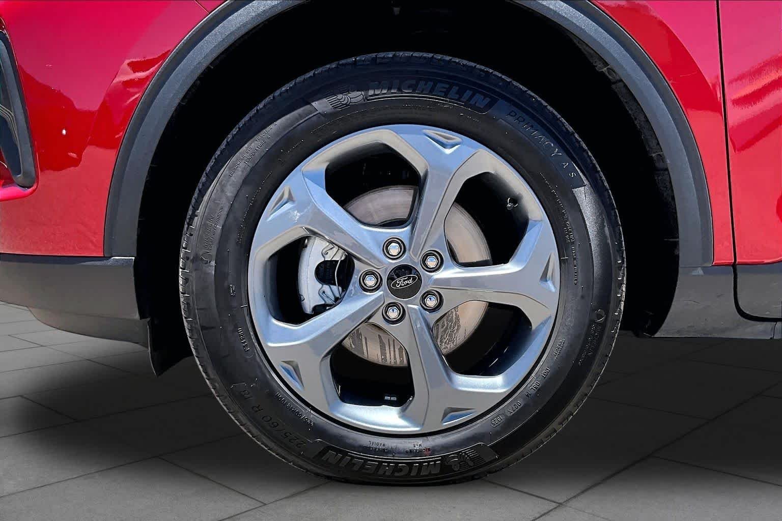 2025 Ford Escape ST-Line - Photo 9