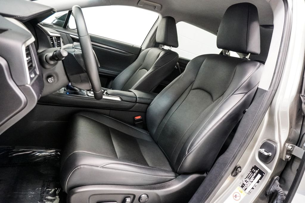 Used 2019 Silver Lexus 350 image 6