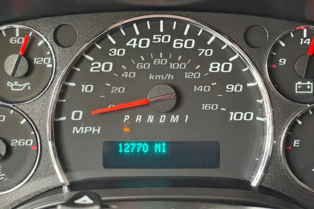 Used 2025 Summit White GMC Work Van image 24