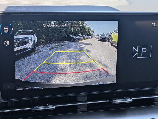 New 2026 Black Hyundai SE FWD image 23
