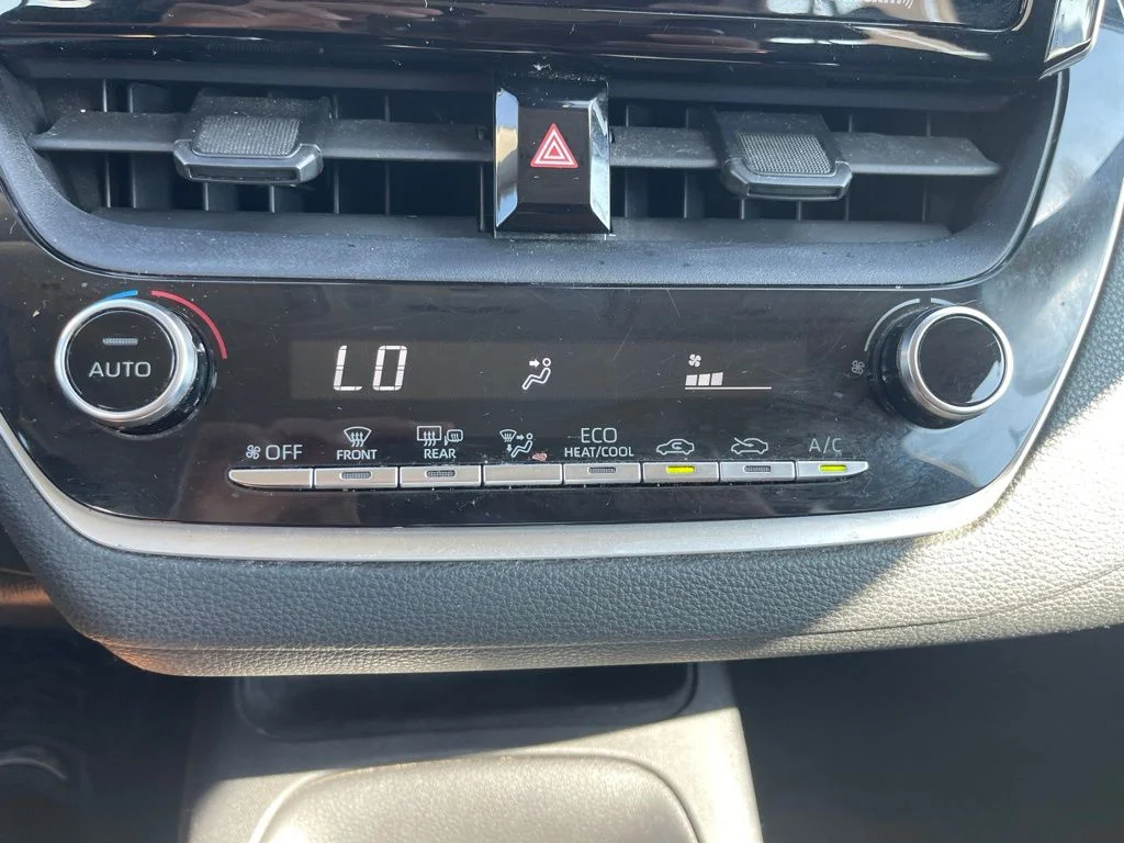 Used 2021 Red Toyota LE image 22