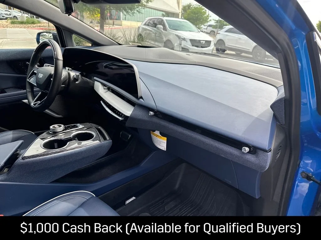 2025 Cadillac OPTIQ Luxury 2 - Photo 40