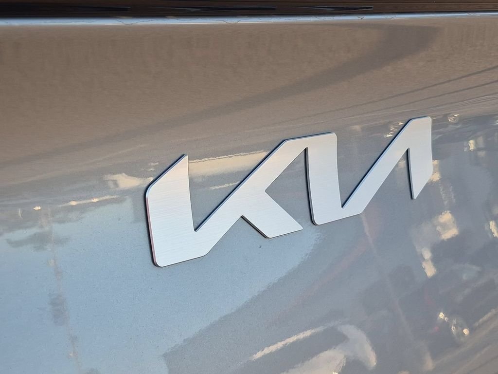 Certified Used 2025 Steel Gray Kia LX image 31