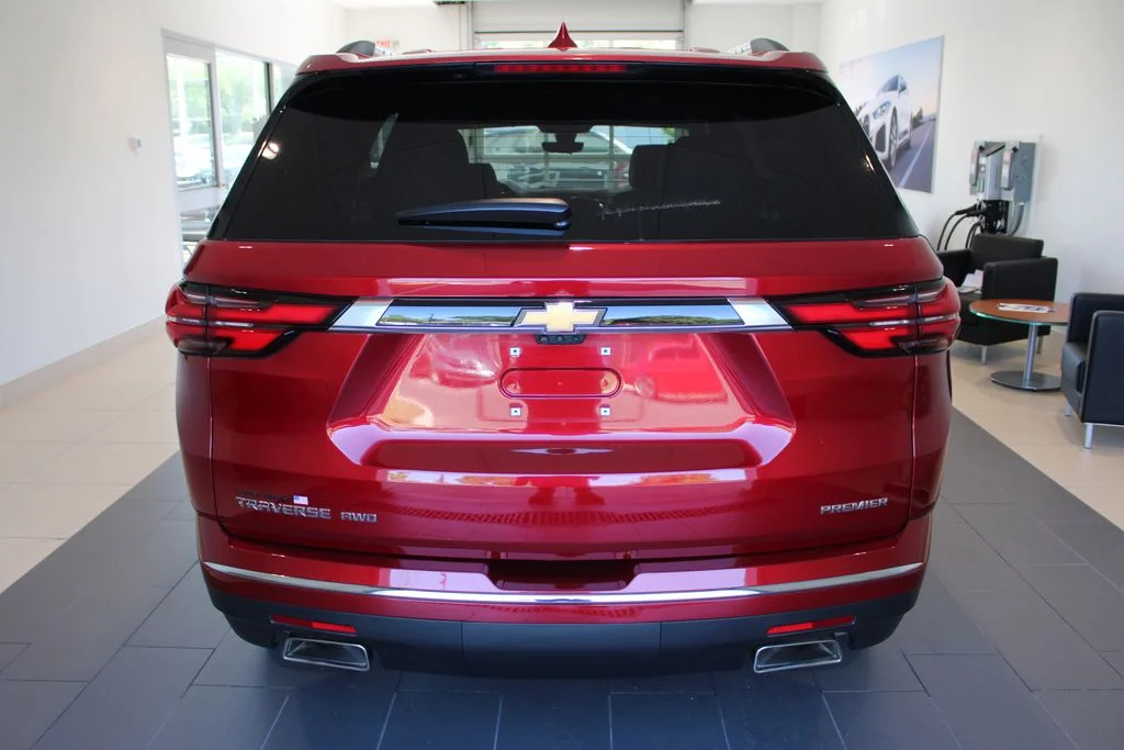 Used 2023 Red Chevrolet Premier image 29