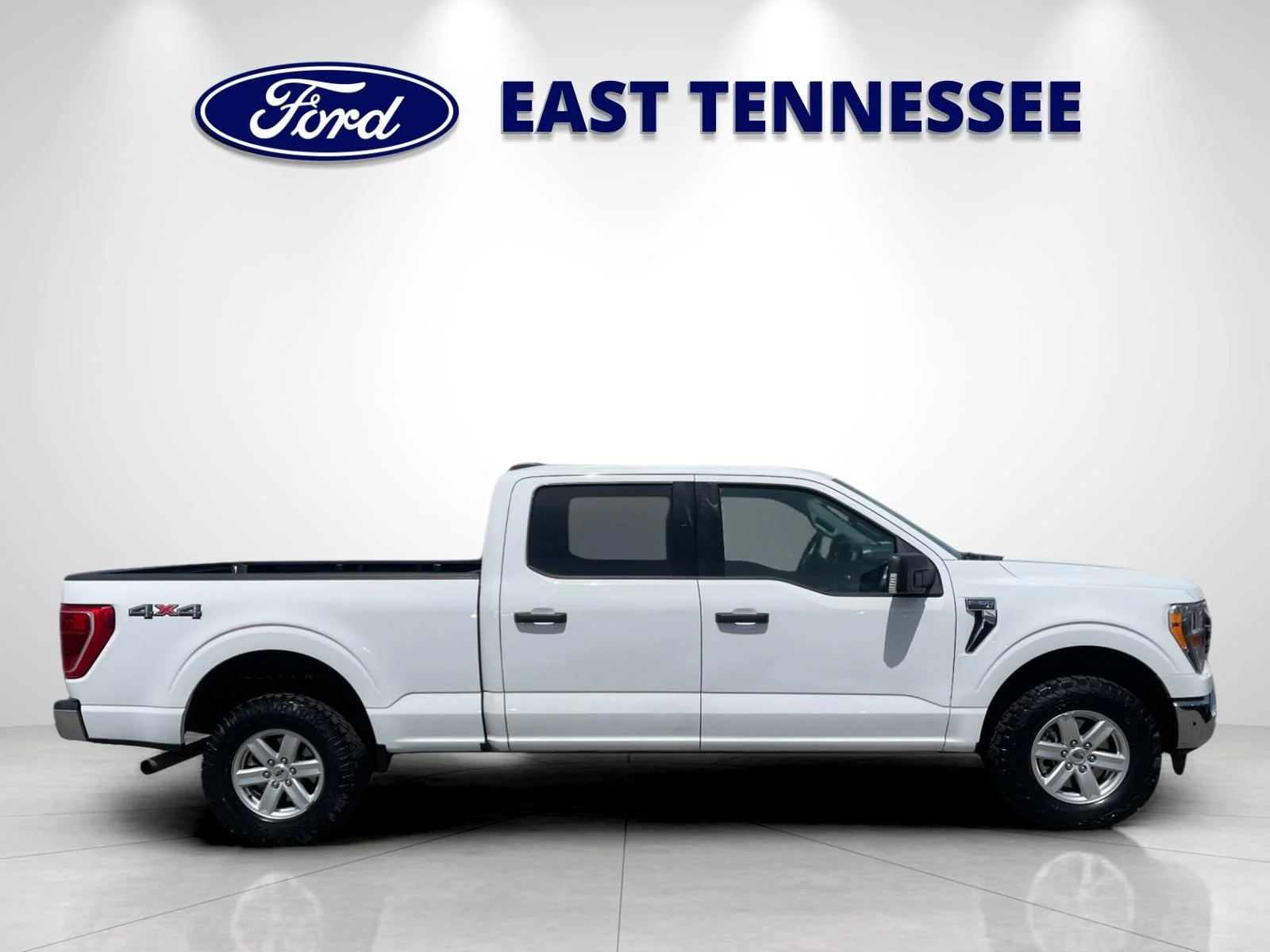 Used 2021 White Ford XLT image 2