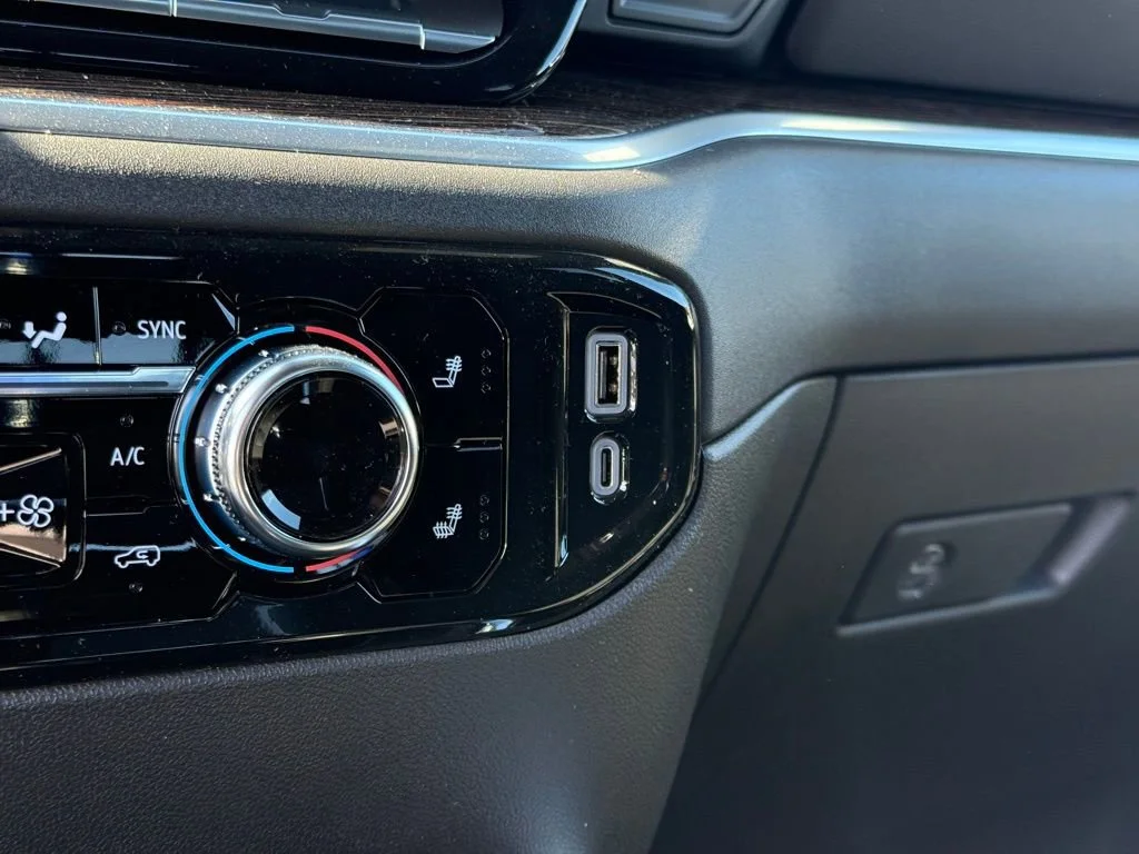 New 2026 Summit White GMC Elevation image 23