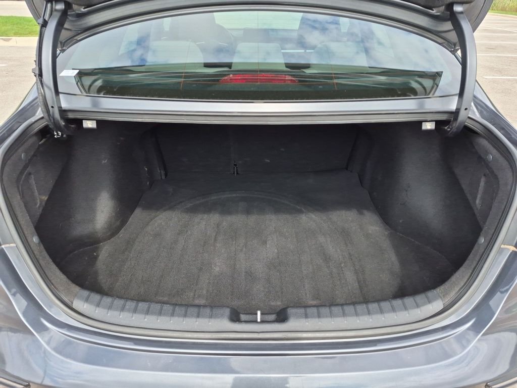 Used 2019 Gray Kia LXS image 24