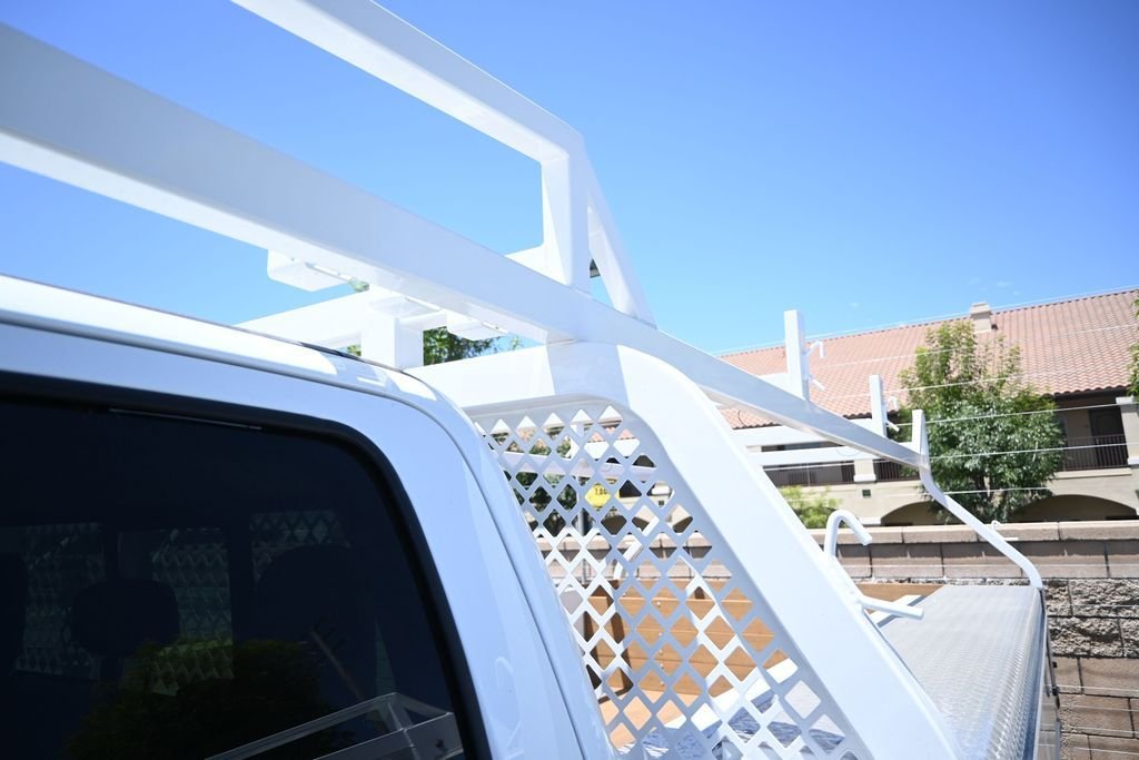 New 2026 Oxford White Ford XL image 7