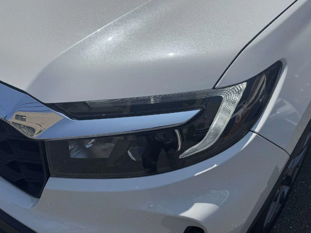 Used 2023 Platinum White Pearl Honda AWD EX-L image 7