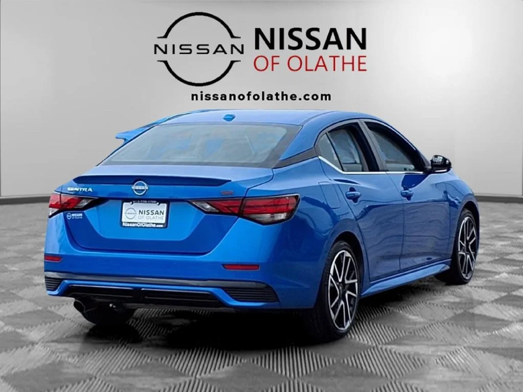 Used 2025 Blue Nissan SR image 28