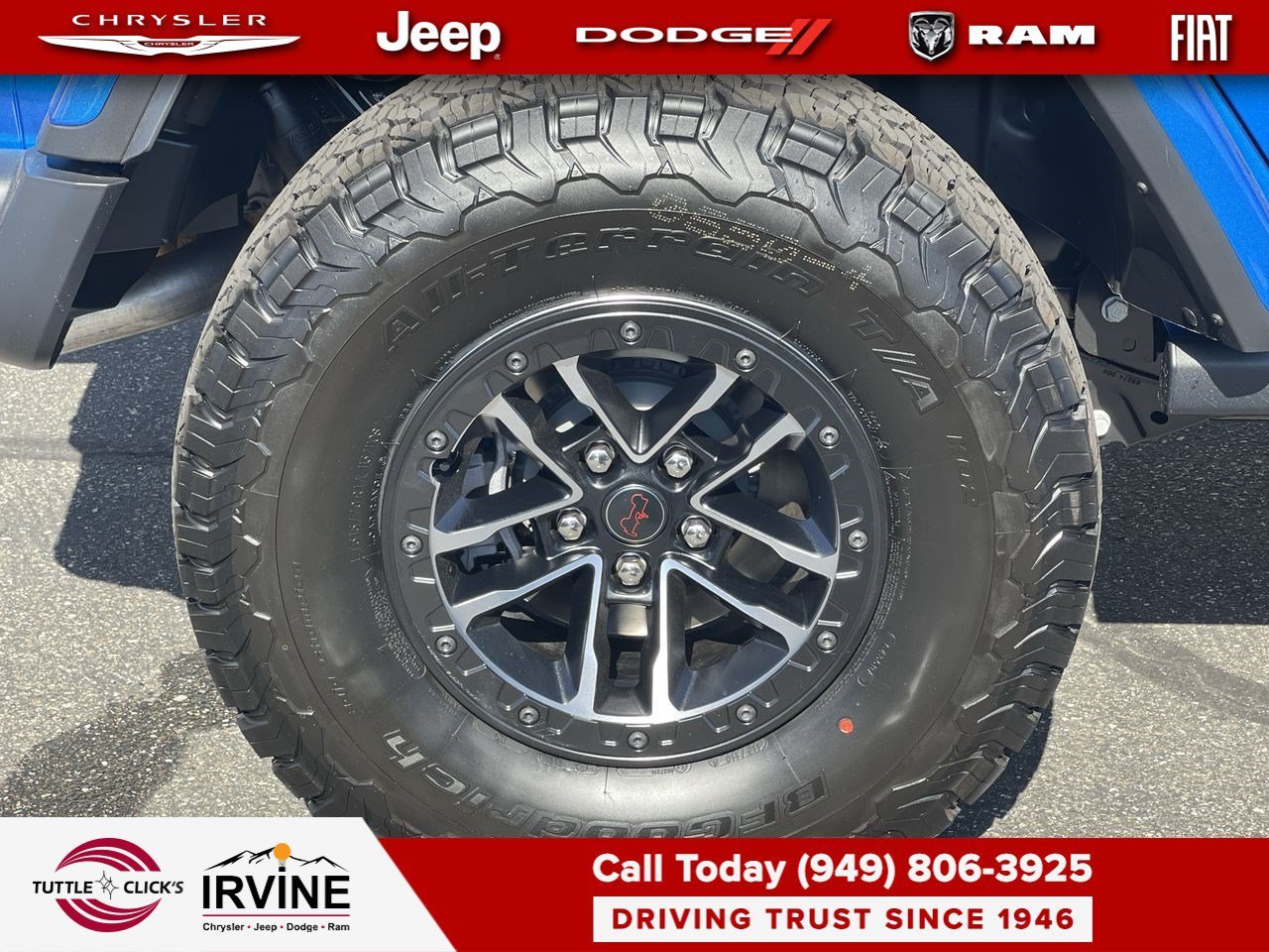 New 2026 Hydro Blue Pearl-Coat Exterior Paint Jeep Rubicon X image 11