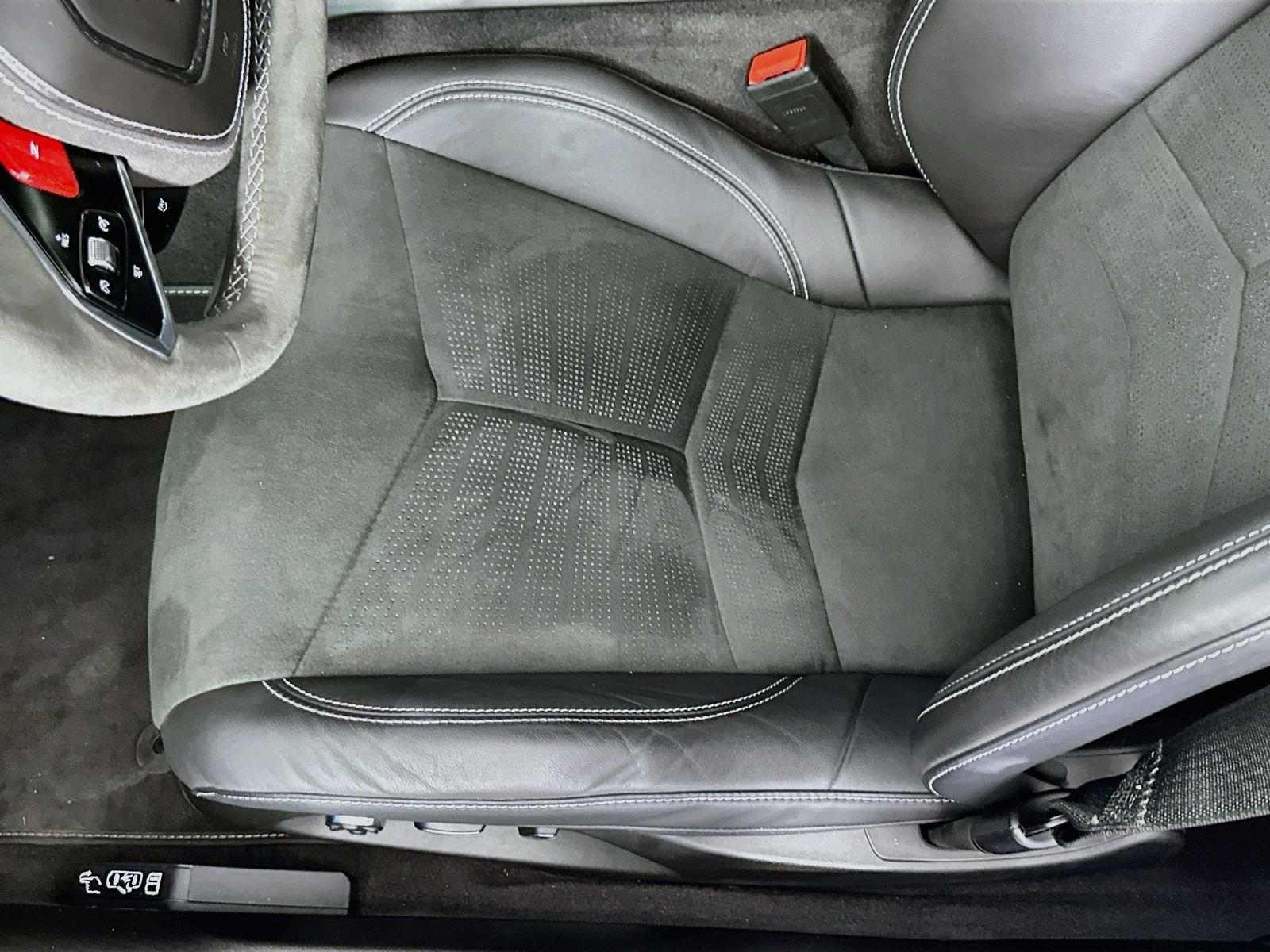 Used 2023 Blue Chevrolet Stingray image 21
