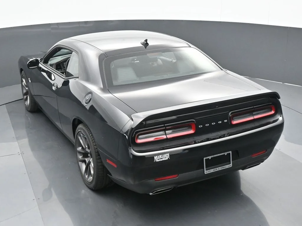 Used 2022 Pitch Black Clearcoat Dodge R/T Scat Pack image 42