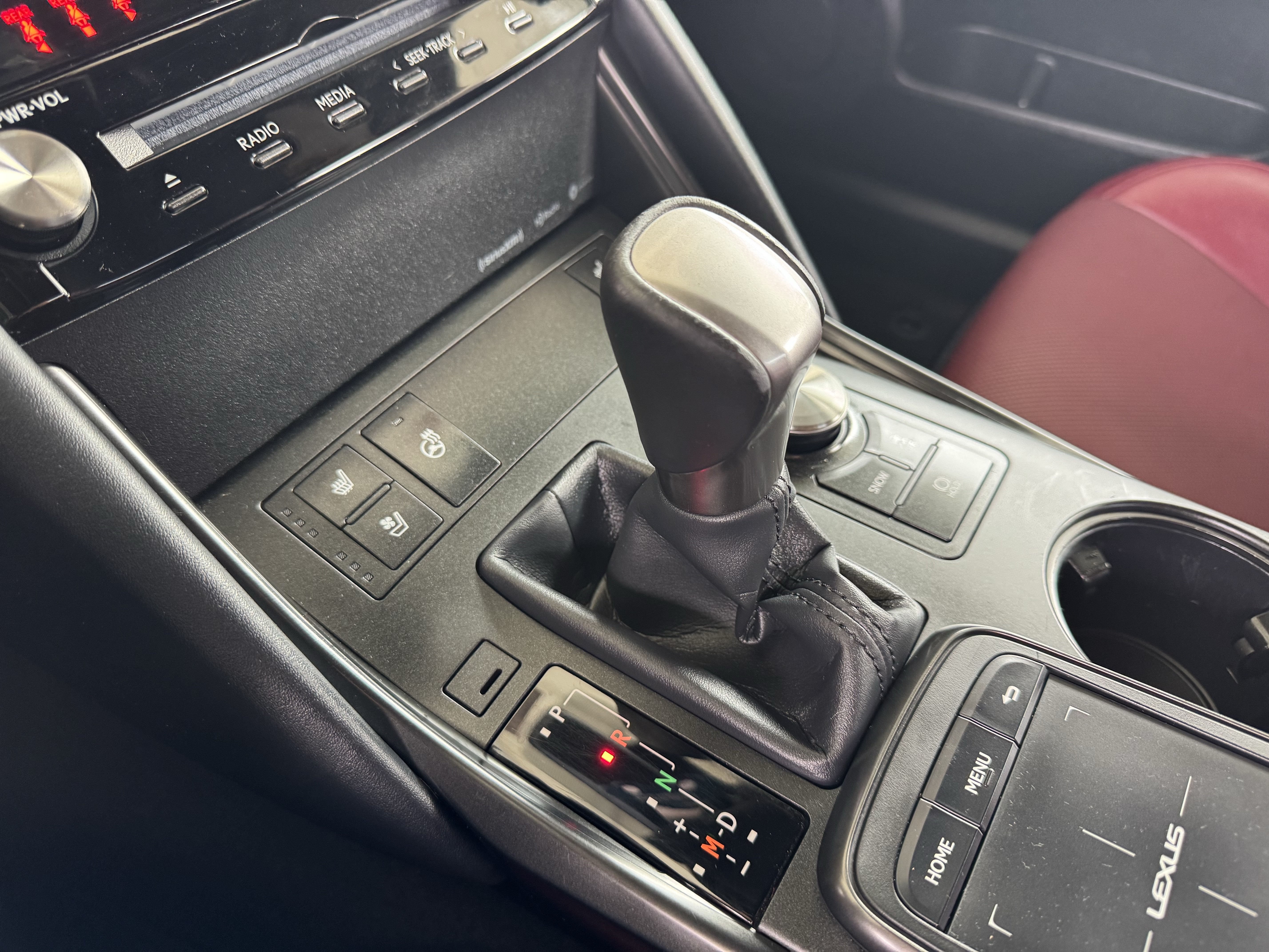 2023 Lexus IS 300 - Photo 30