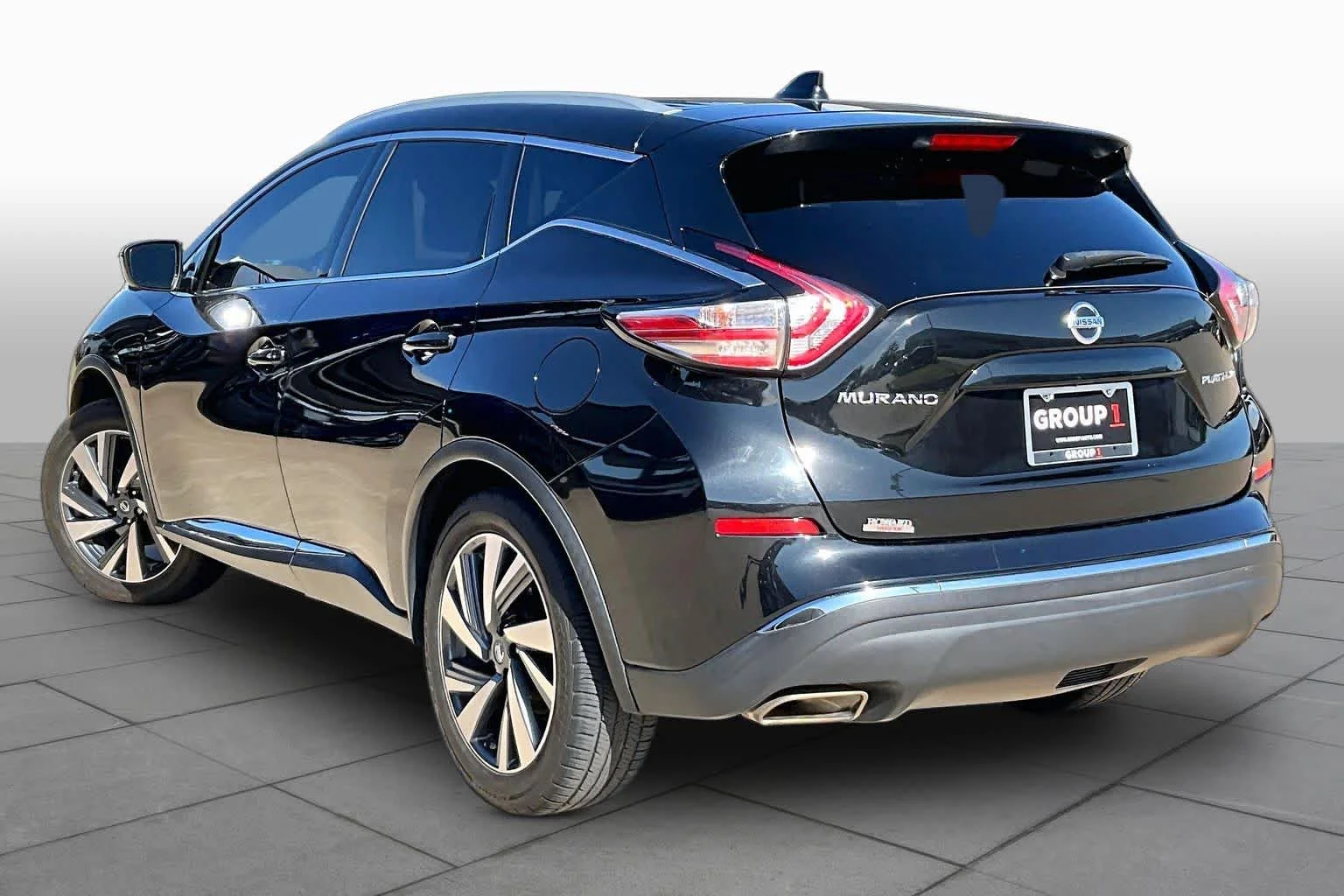 Used 2018 Magnetic Black Metallic Nissan Platinum image 12