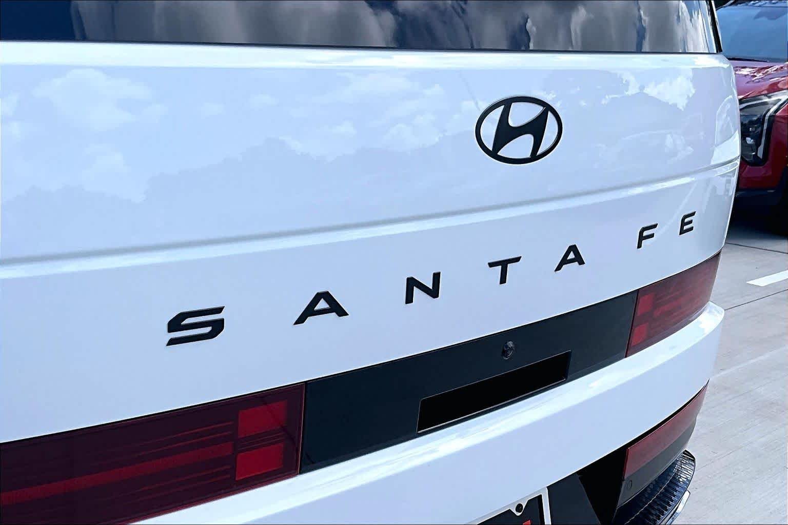 Used 2025 Serenity White Hyundai Calligraphy image 29