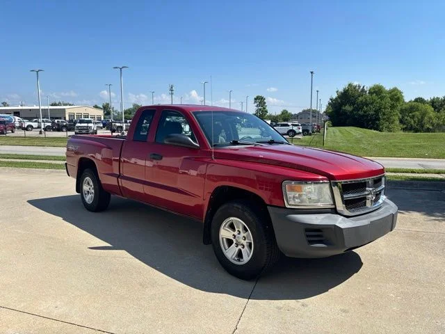 Used 2008 Red Dodge SXT image 35