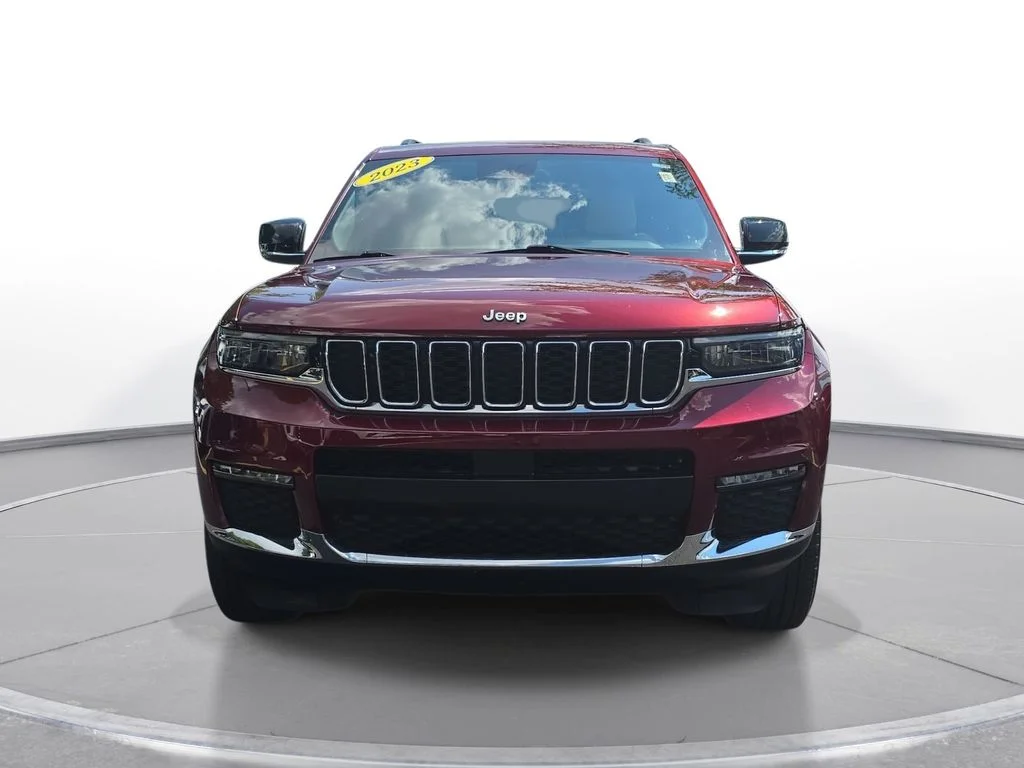 Used 2023 Red Jeep Limited image 2