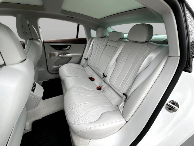 Used 2023 White Mercedes-Benz 350+ Sedan image 25