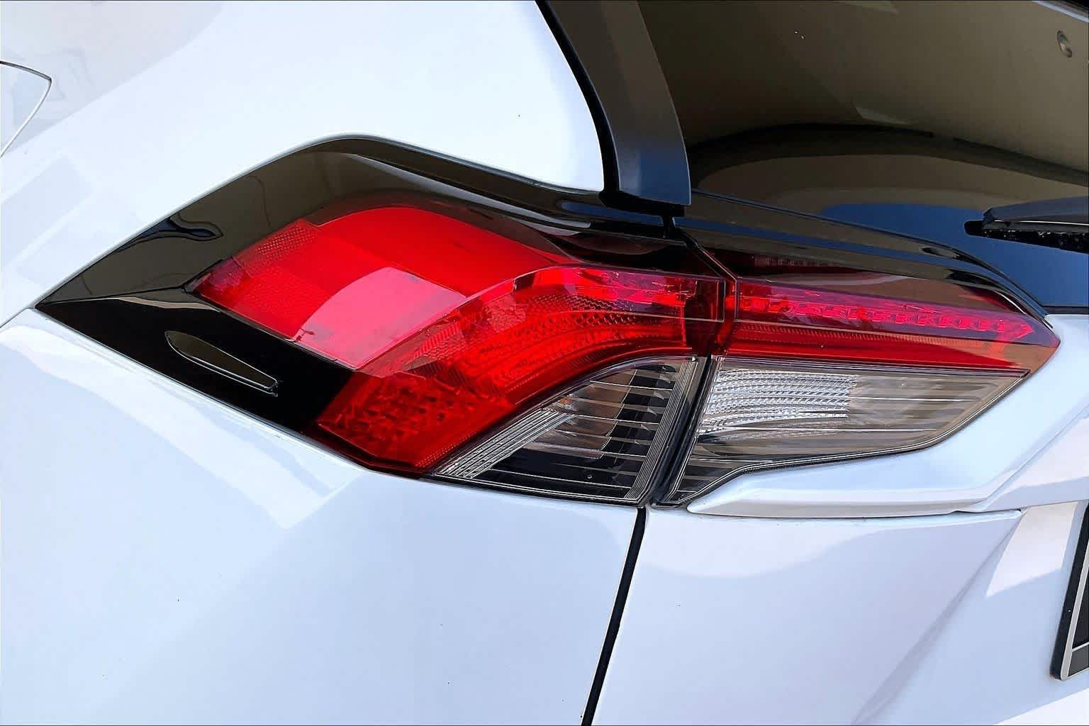 Used 2024 Ice Cap Toyota XLE image 27
