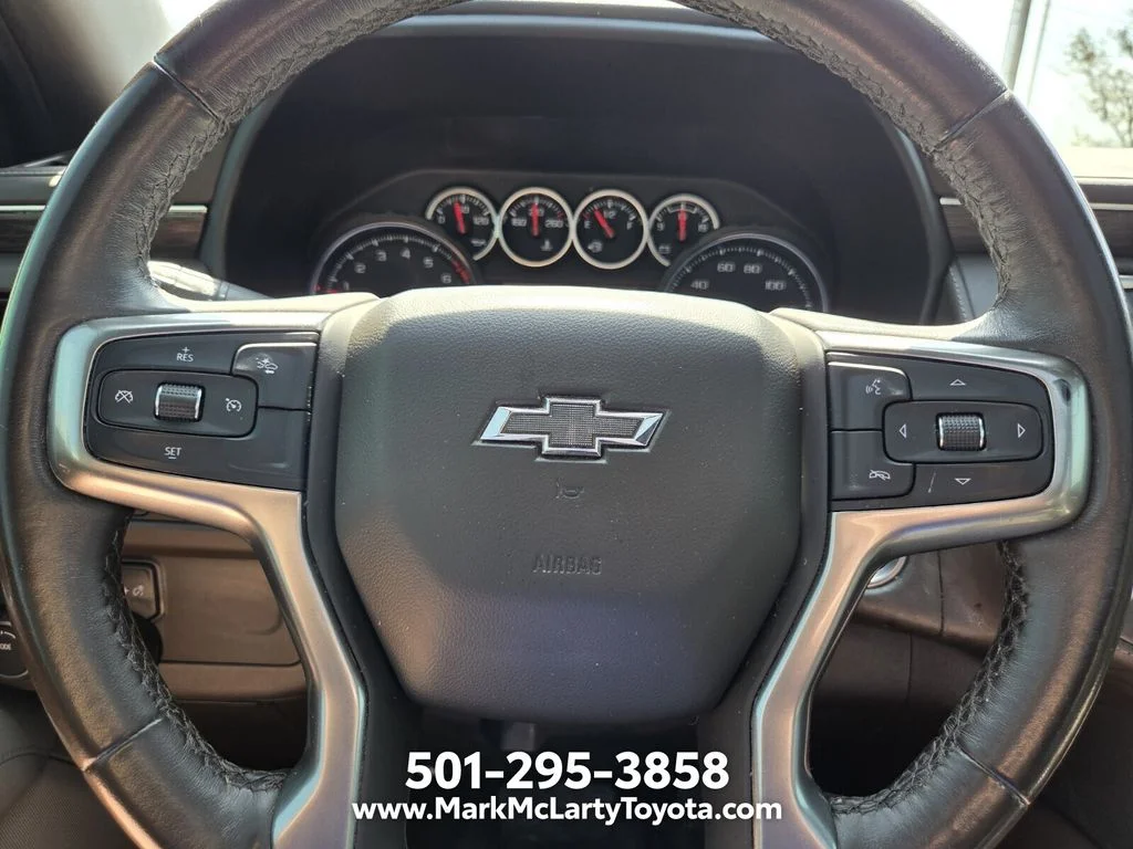 Used 2021 Black Chevrolet Z71 image 23