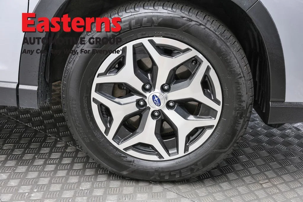 Used 2022 Silver Subaru Premium image 34