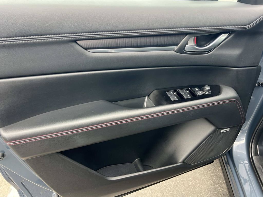 Used 2025 Gray Mazda 2.5 S Carbon Edition image 6