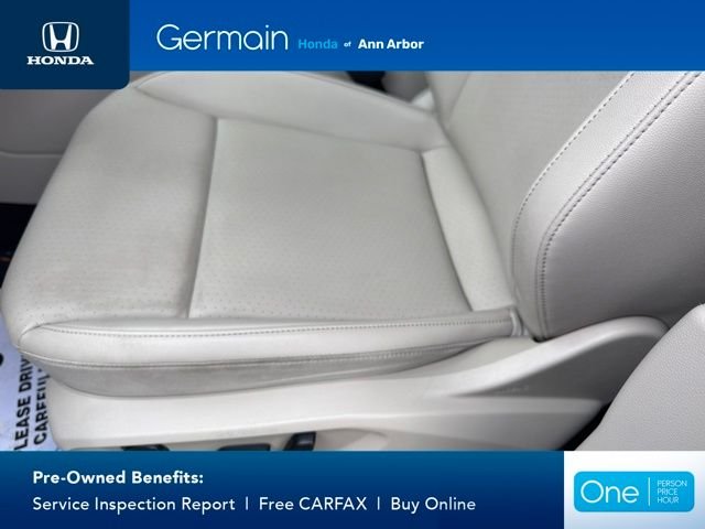 Used 2019 Blue Metallic Volkswagen 3.6L V6 SE image 19
