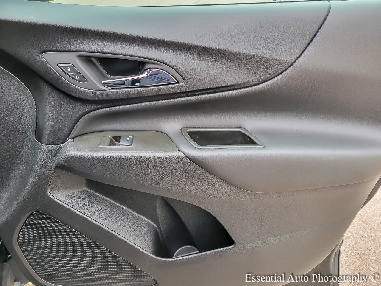Used 2023 Mosaic Black Metallic Chevrolet LT image 21
