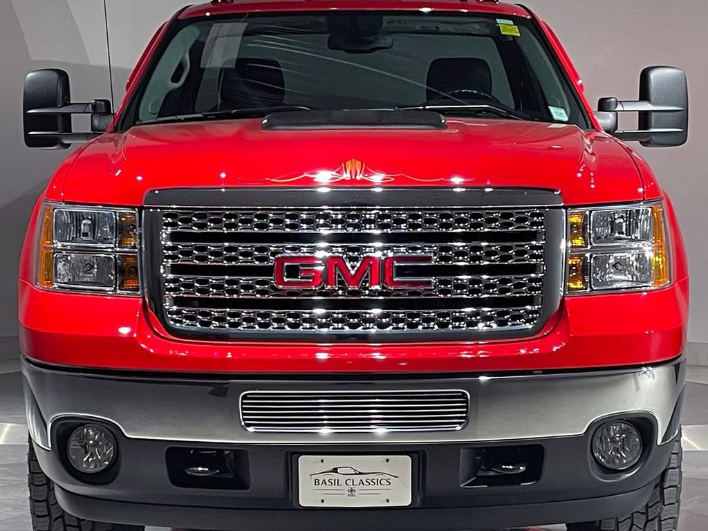Used 2011 FIRE RED GMC SLE image 16
