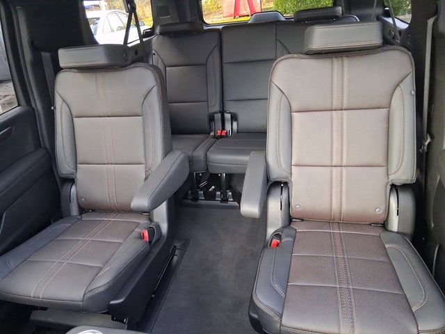 New 2026 Polar White Tricoat Chevrolet High Country image 19