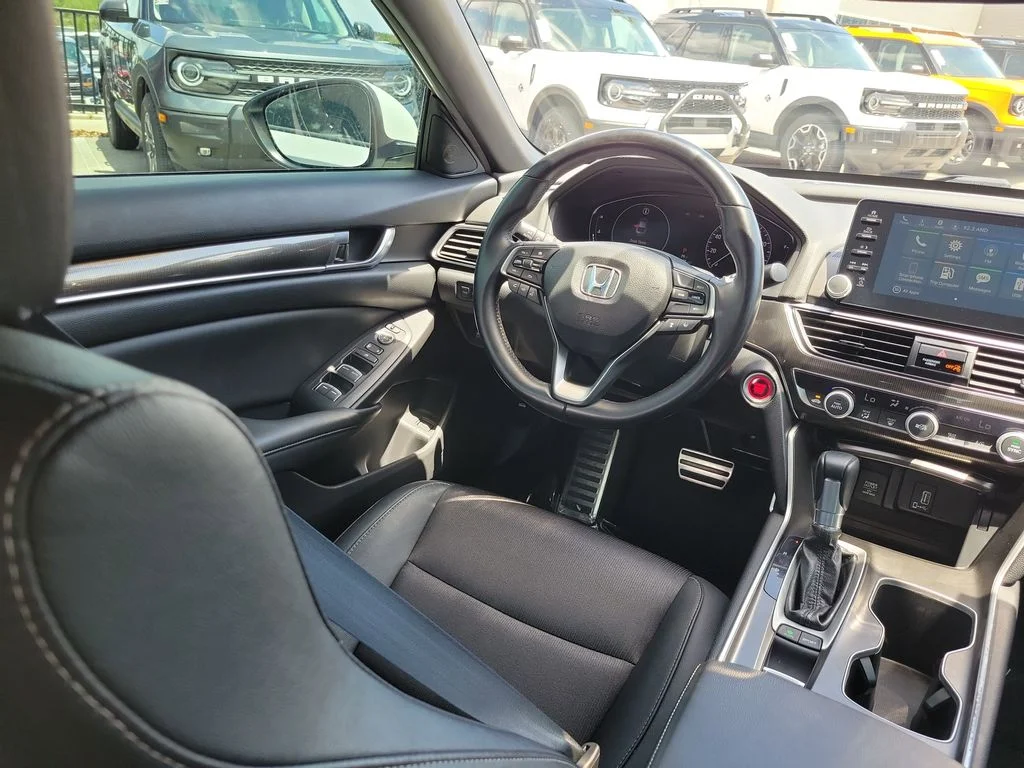 Used 2019 Platinum White Pearl Honda Sport image 13